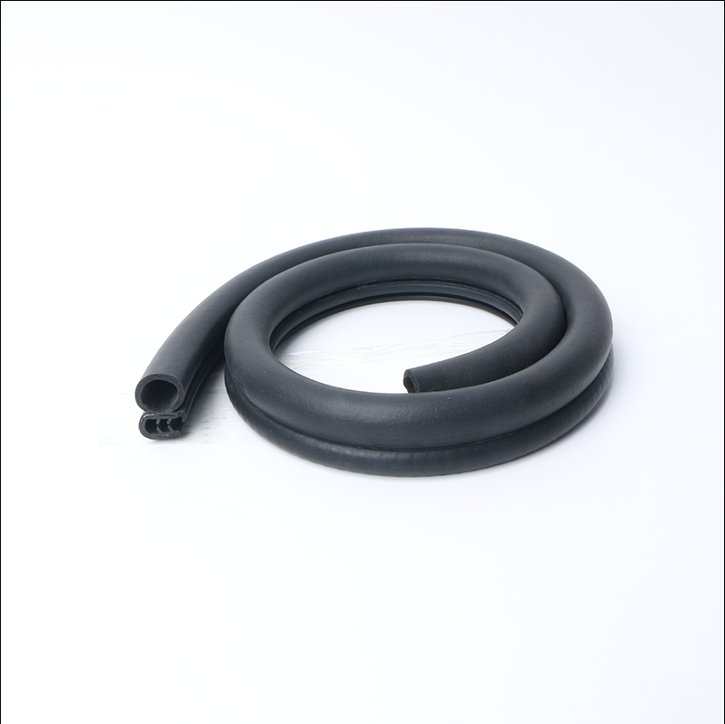 Flame-retardant EPDM rubber sealing strip engineered for energy storage battery cabinets and BESS systems